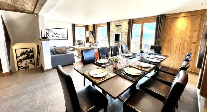 Chalet Golden Eagle, Courchevel 1650 ski chalet, image 2
